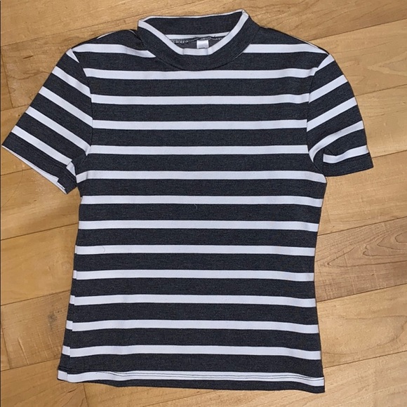 American Apparel Tops - American Apparel Turtle Neck Cropped Tee American Apparel Tops - American Apparel Turtle Neck Cropped Tee